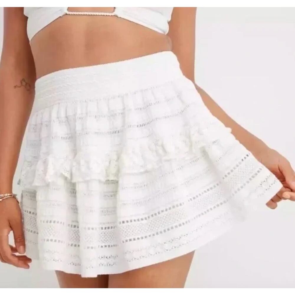 AERIE White Lace Mini Skirt Size Women's XS